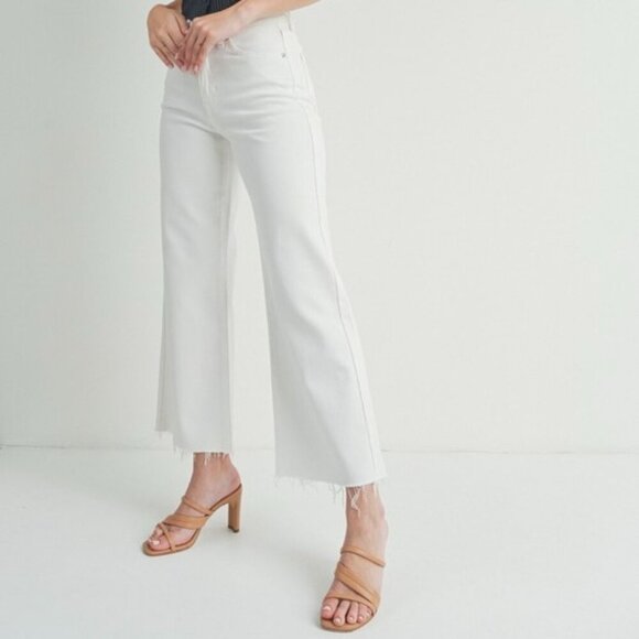 COMING SOON JUST USA WHITE SLIM WIDE LEG DENIM JEANS - Picture 3 of 3